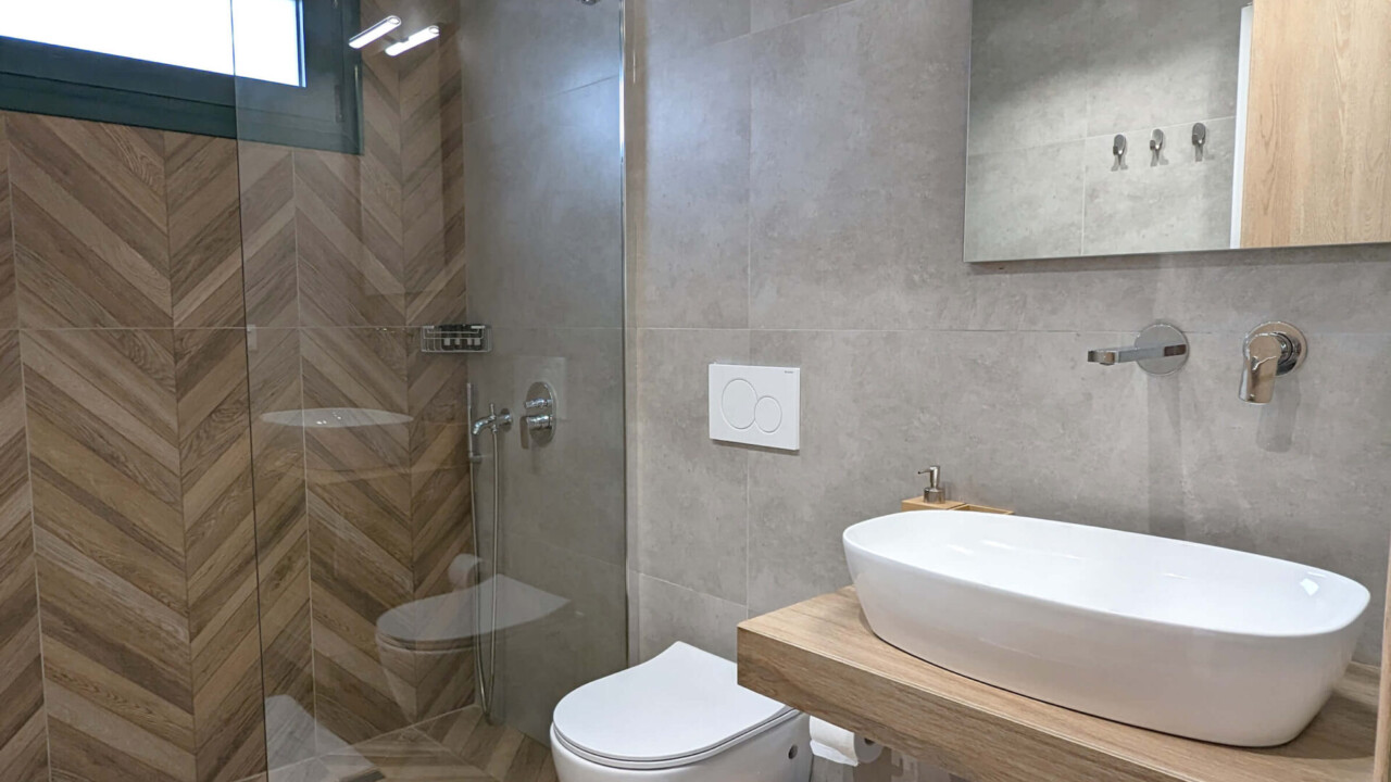 bathroom & shower