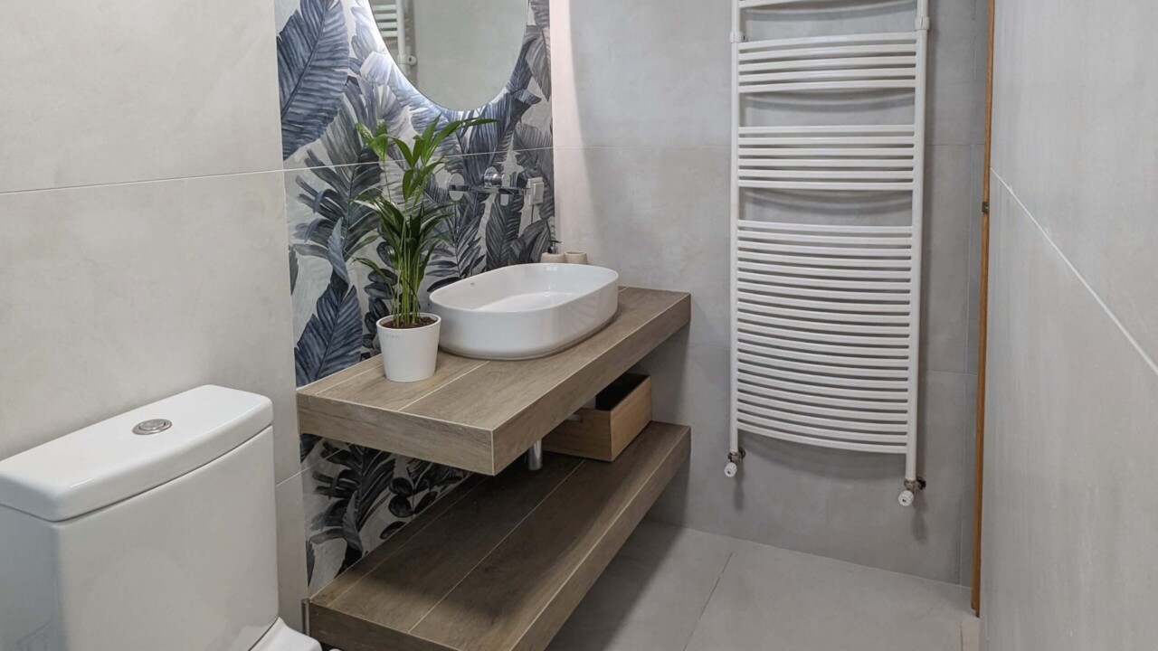 Bathroom 2